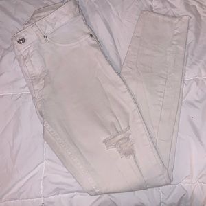 White ripped skinny jeans